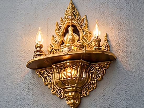 หิ้งพระประติมากรรม